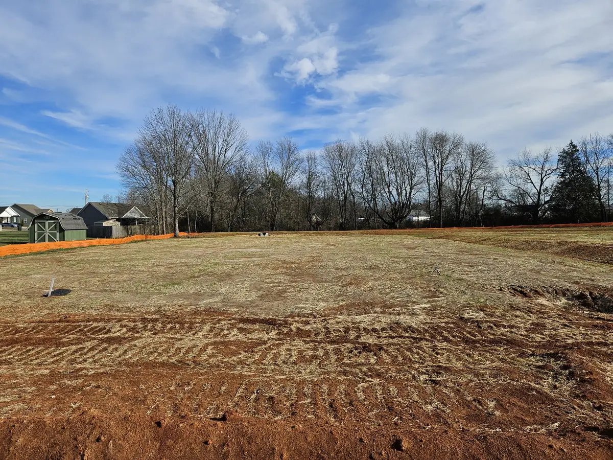 126 N Harris Ln, Portland, TN 37148 - Image #1