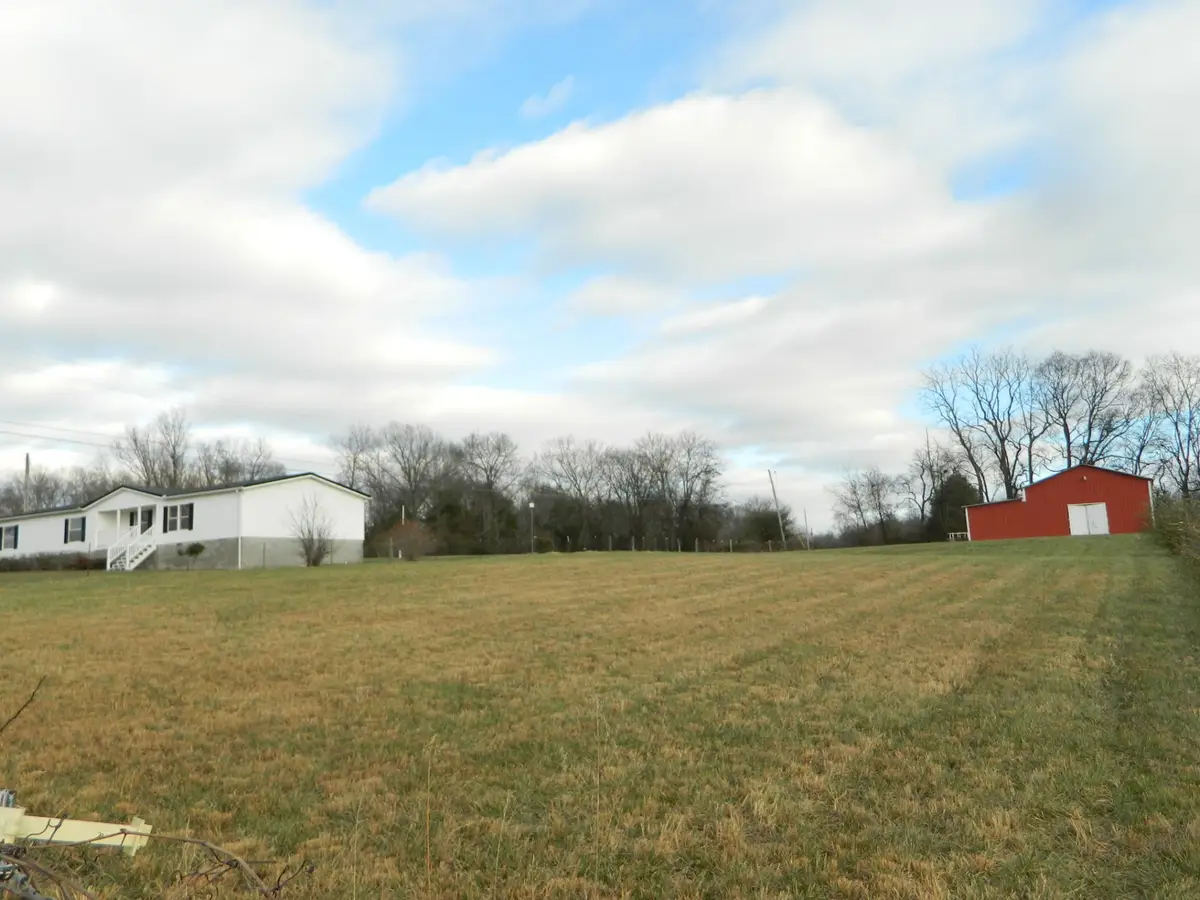 341 E Biggs Rd, Portland, TN 37148 - Image #1