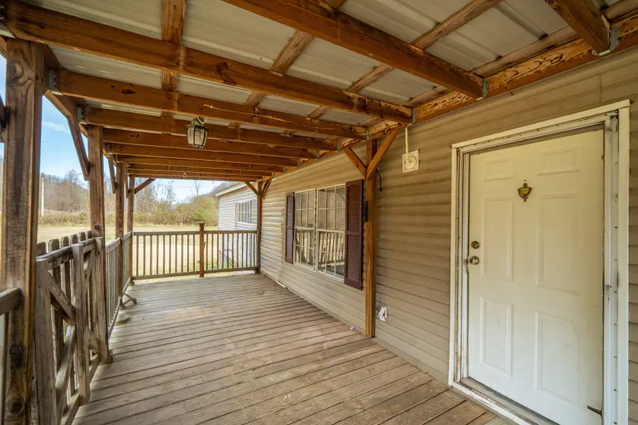 1709 Downing Hollow Rd, Waynesboro, TN 38485 - Image #3