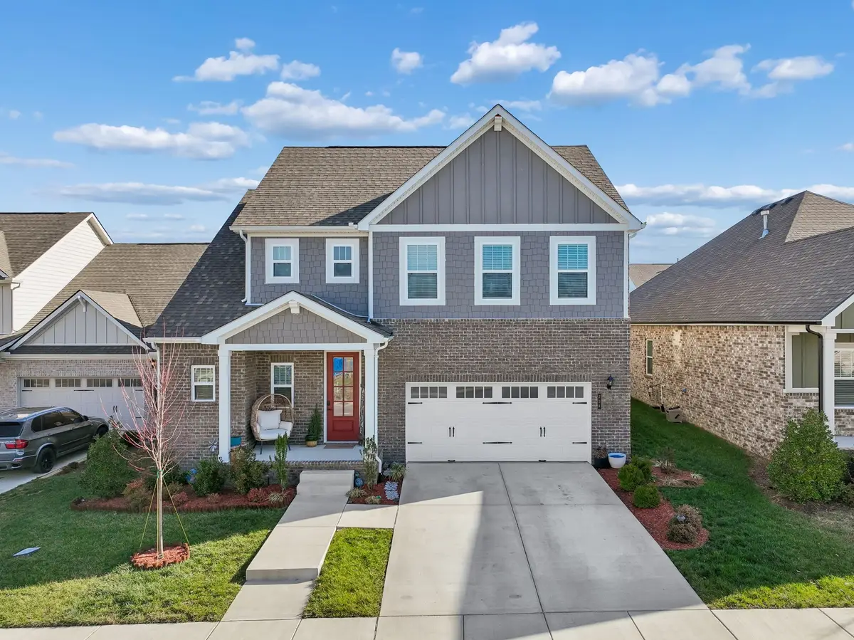 734 Omaha Dr, Gallatin, TN 37066 - Image #1