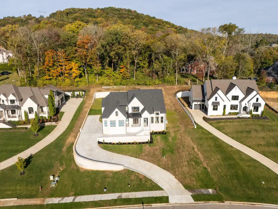 1586 Eastwood Dr, Brentwood, TN 37027 - Image #3