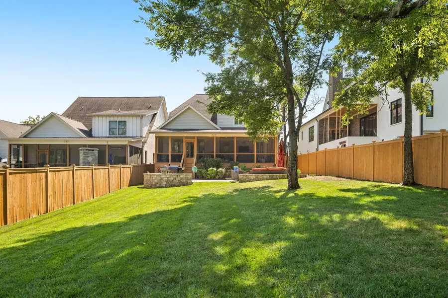 2260 Castleman Dr, Nashville, TN 37215 - Image #3