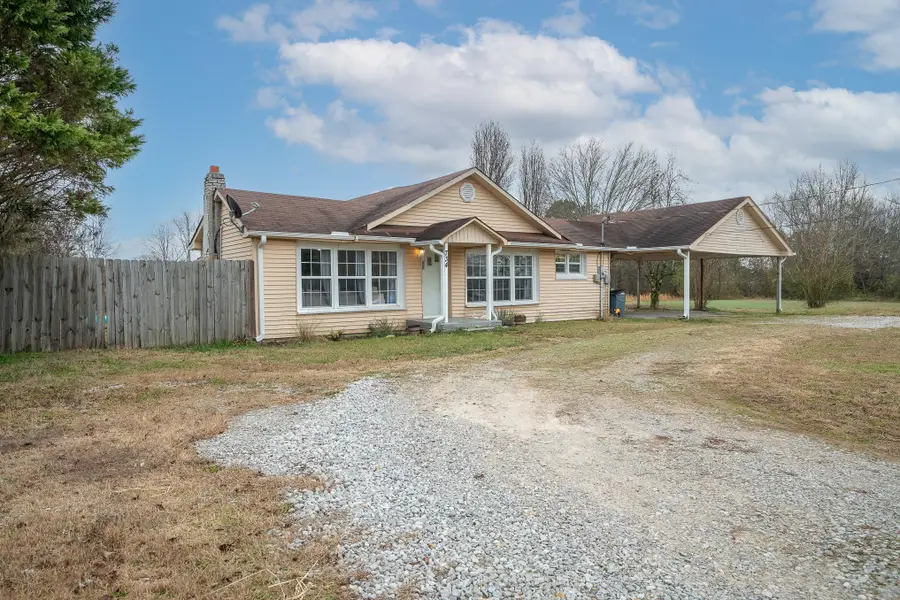 734 N Military St, Loretto, TN 38469 - #2