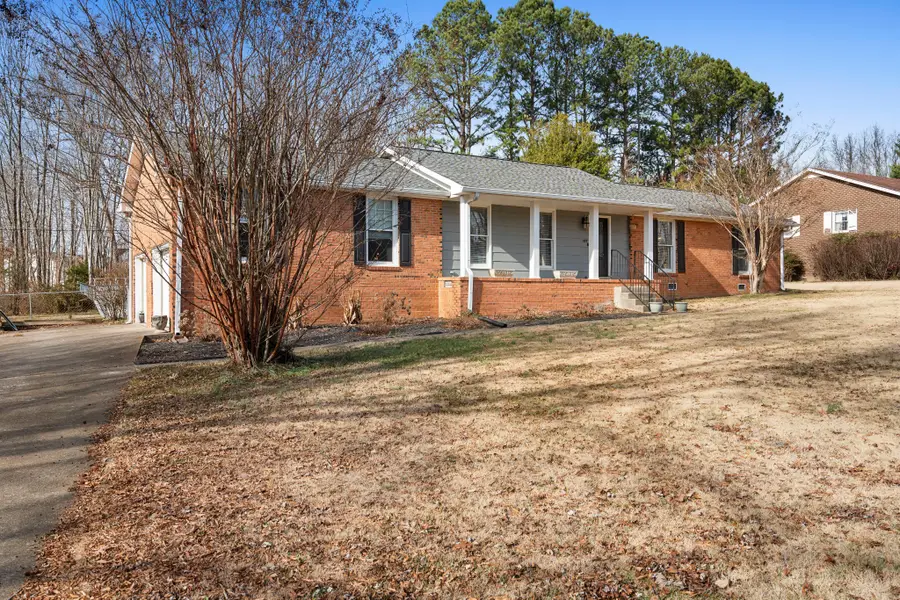 127 Sam Davis Dr, Springfield, TN 37172 - Image #3