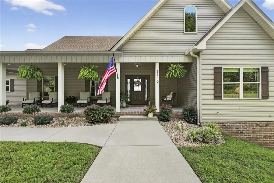 1250 Ed Seay Gregory Ln, Hartsville, TN 37074 - Image #2
