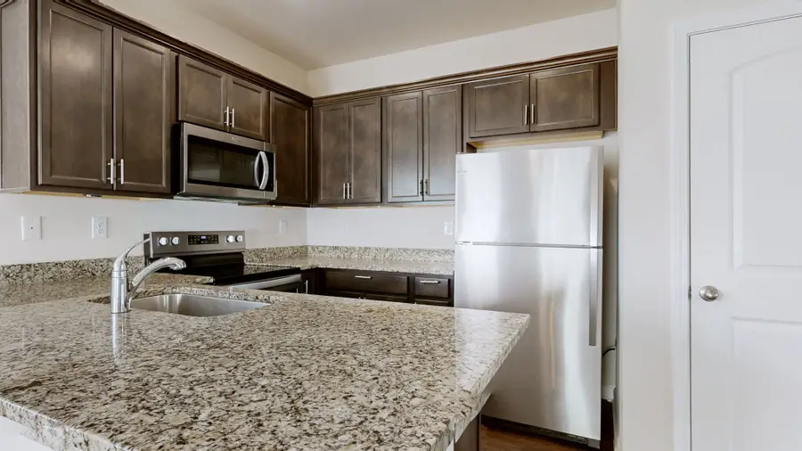 4056 Cody Dr, La Vergne, TN 37086 - Image #2