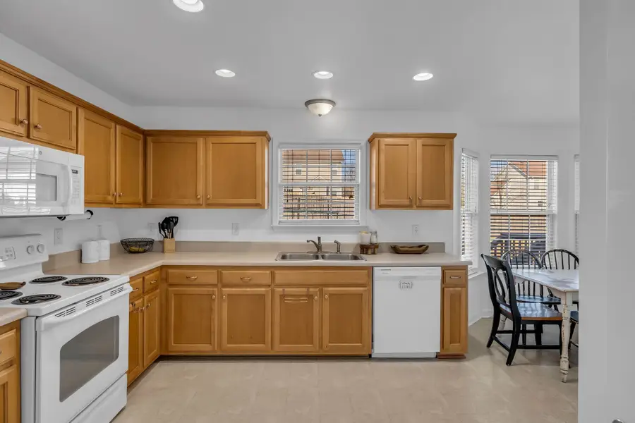 2272 Dewey Dr, Spring Hill, TN 37174 - Image #2