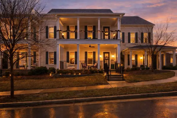 2355 Fairchild Cir #102, Nolensville, TN 37135