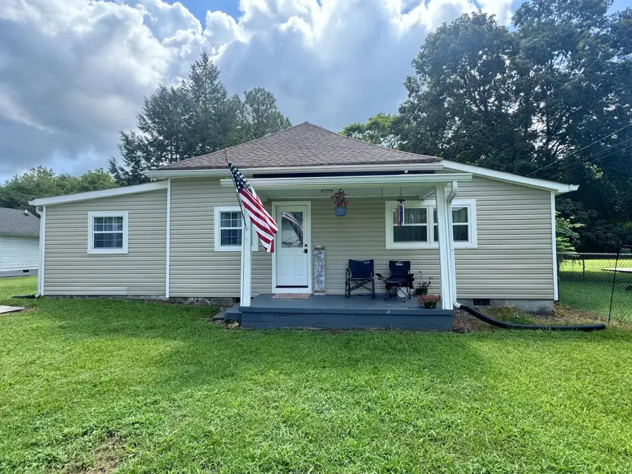 210 6th Street, Graysville, TN 37338 - #3