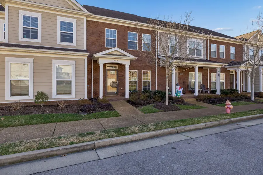 6703 Sunnywood Dr, Nashville, TN 37211 - Image #2
