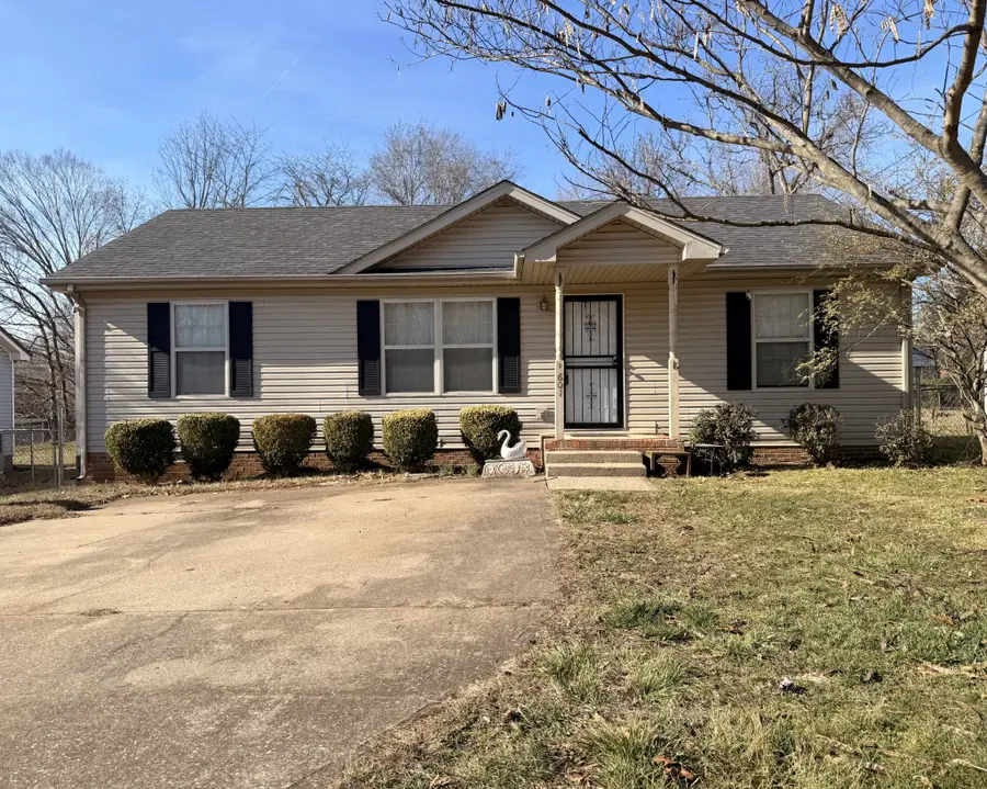 601 Woodhaven Dr, Clarksville, TN 37042 - Image #2