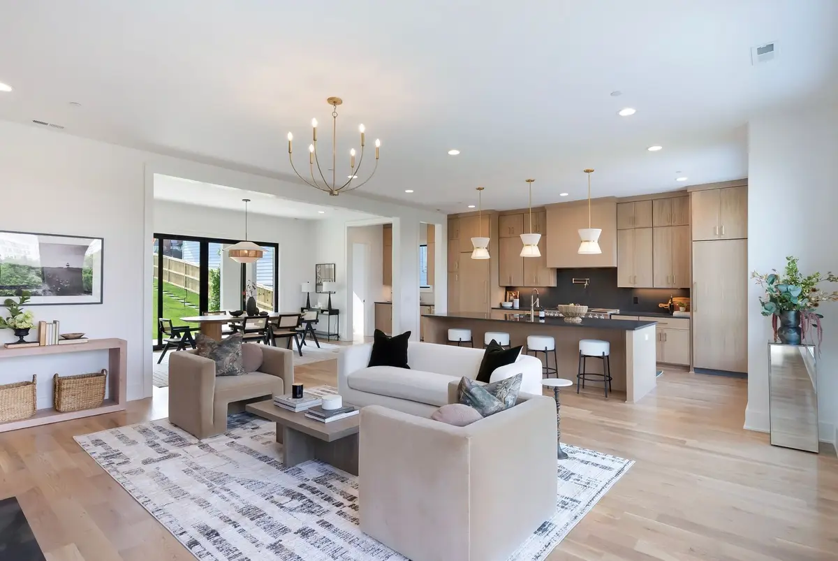 302 33rd Ave N, Nashville, TN 37209 - Image #1