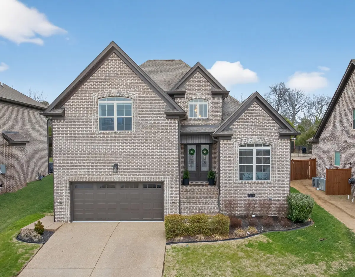 716 Brooke Cove, Mount Juliet, TN 37122 - Image #1