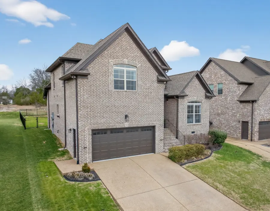 716 Brooke Cove, Mount Juliet, TN 37122 - Image #3
