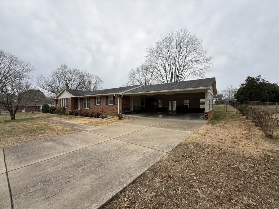 618 Fairlane Dr, Lewisburg, TN 37091 - #2