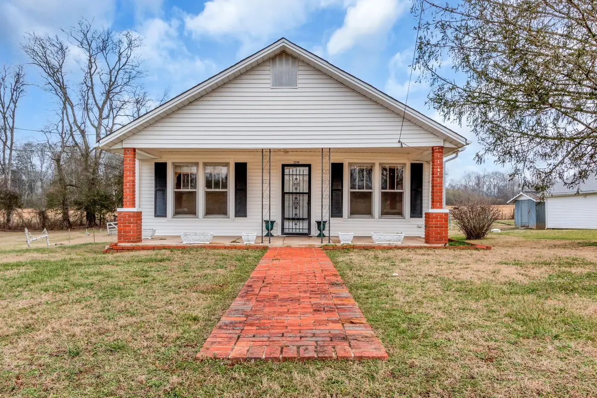 3288 Williamsport Pike W, Williamsport, TN 38487 - Image #1