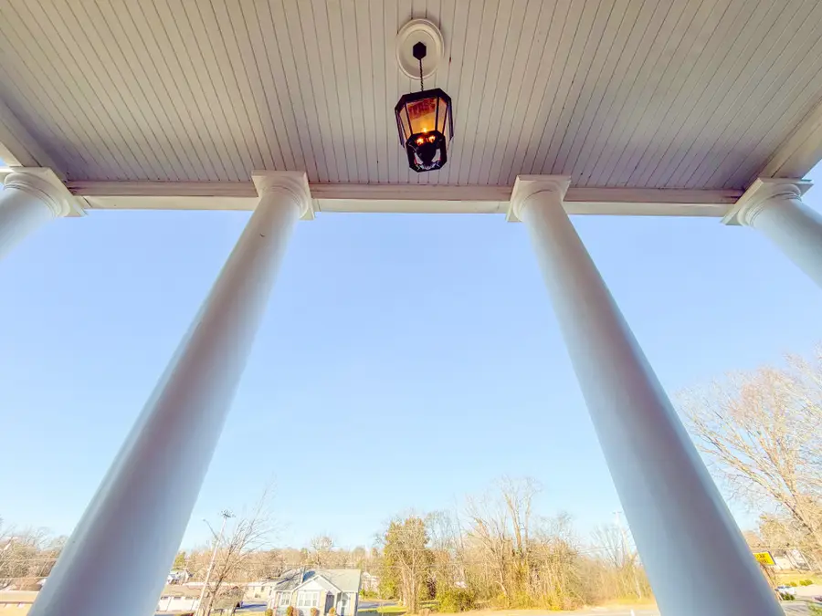 621 E College St, Pulaski, TN 38478 - Image #3