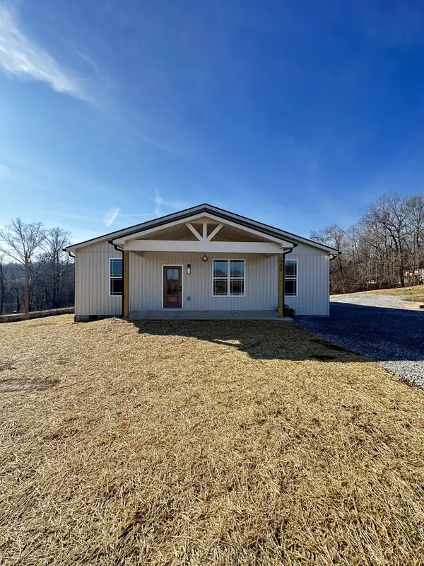 988 Davenport Rd, Cumberland City, TN 37050