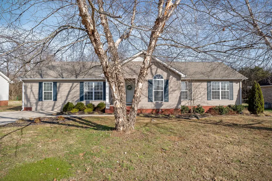 351 Creek Ln, McMinnville, TN 37110 - #2