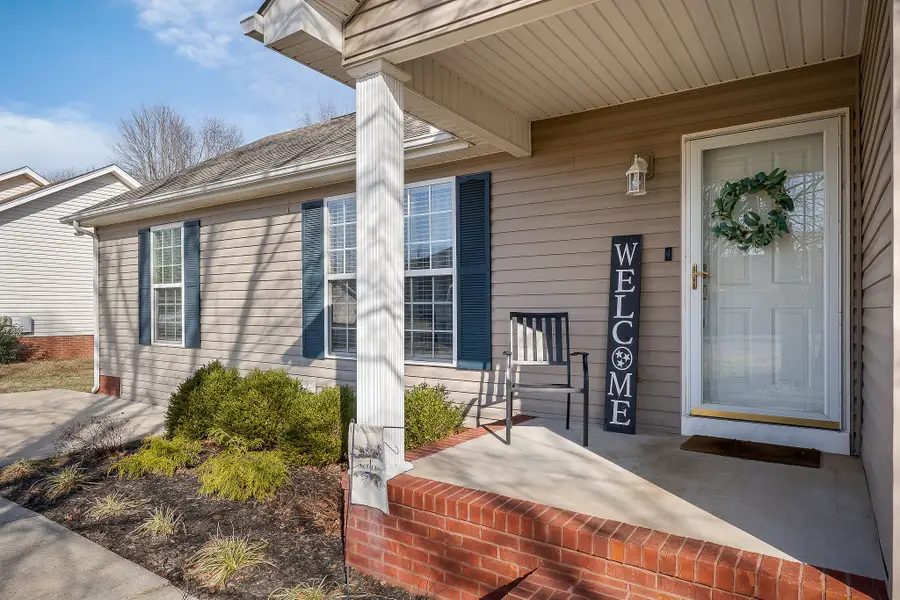 351 Creek Ln, McMinnville, TN 37110 - #3