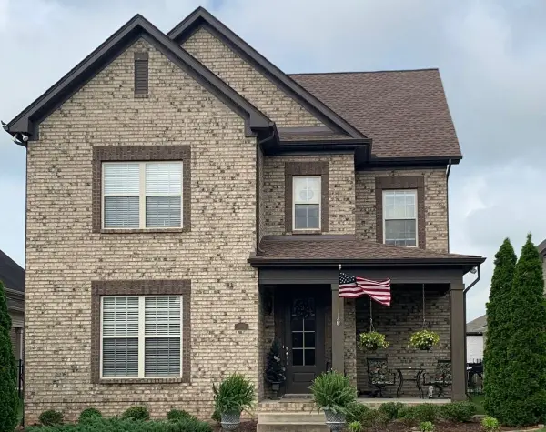 1084 N Mcmahan Dr, Gallatin, TN 37066