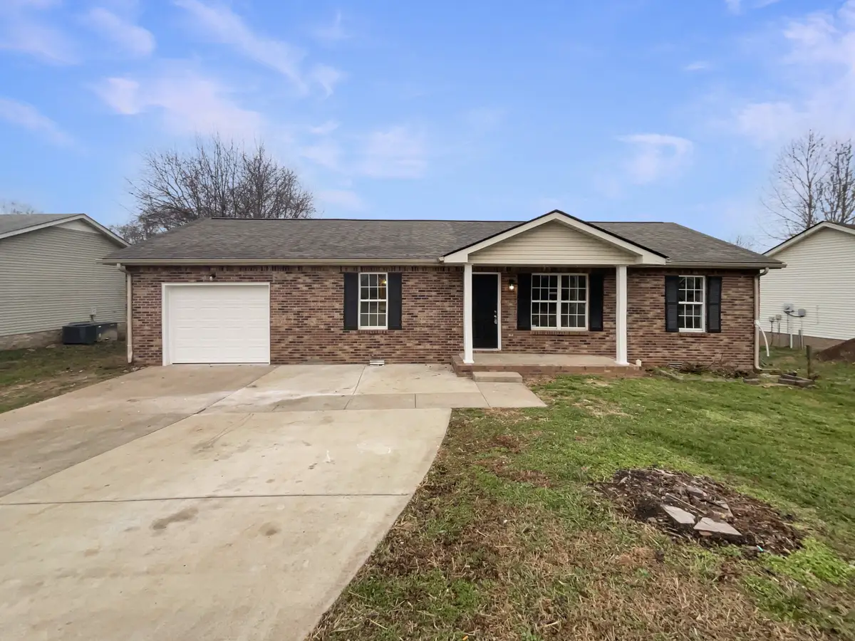 1844 Cottingham Ct, Clarksville, TN 37042 - Image #1