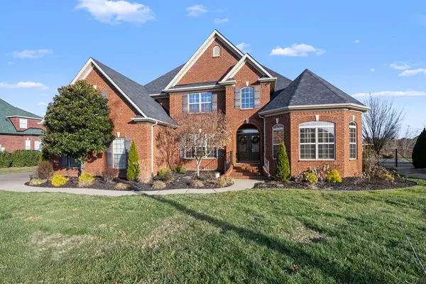 712 Furman Dr, Murfreesboro, TN 37129