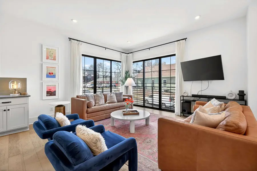 1218 Pillow Street, Nashville, TN 37203 - Image #2