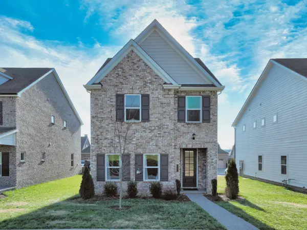 621 Trotters Aly, Gallatin, TN 37066