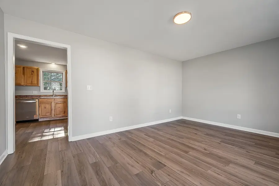 137 Bybee Dr, McMinnville, TN 37110 - #2