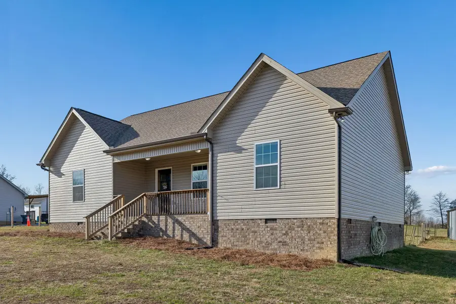 1521 Wixtown Rd, Westmoreland, TN 37186 - Image #2