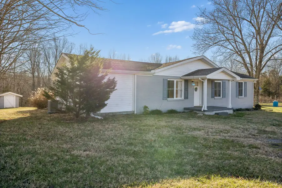 411 Purtle Rd, Lafayette, TN 37083 - Image #3