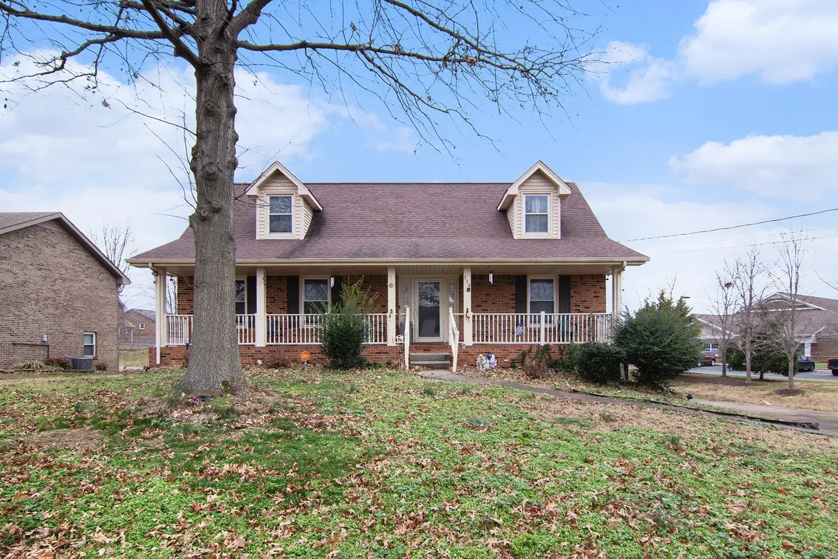 318 Windrush Dr, Clarksville, TN 37042 - Image #1