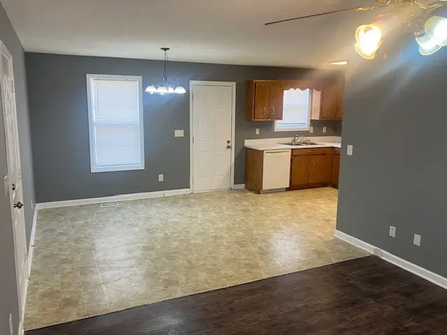 141 Modena Cir, Decherd, TN 37324 - Image #3