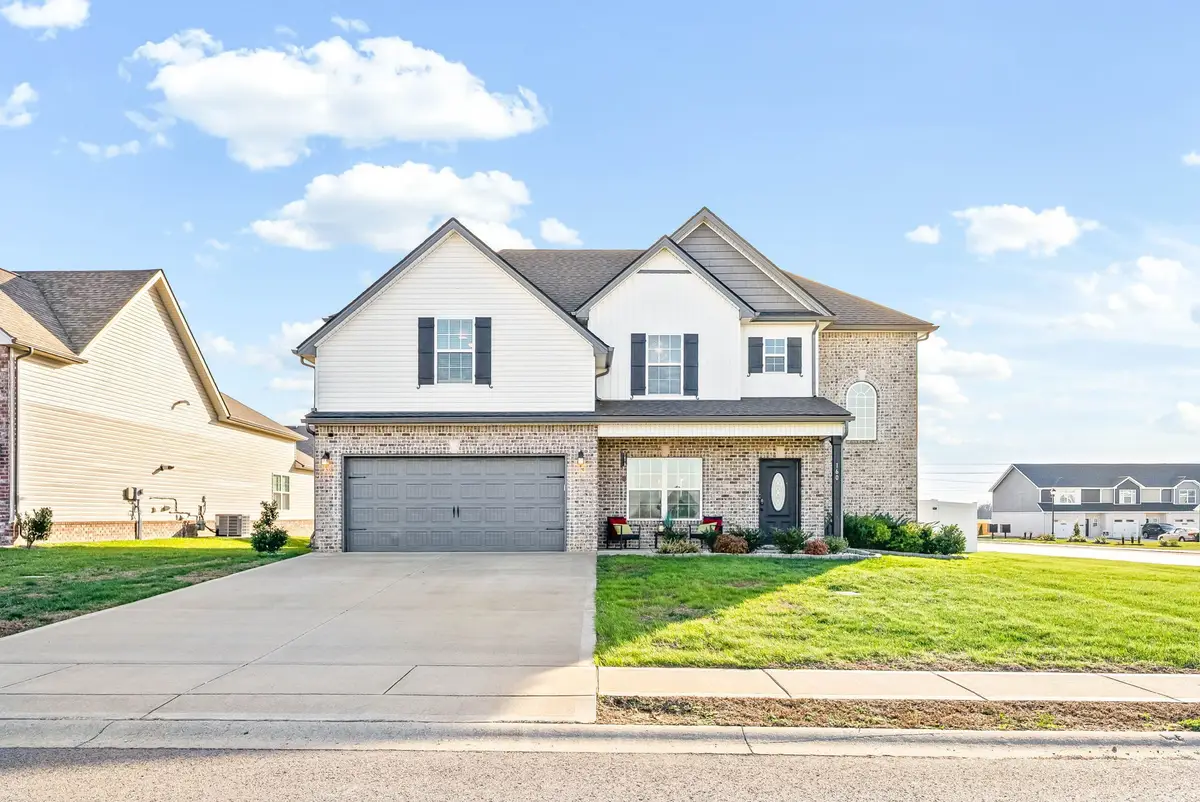 160 Kildeer Dr, Clarksville, TN 37040 - Image #1