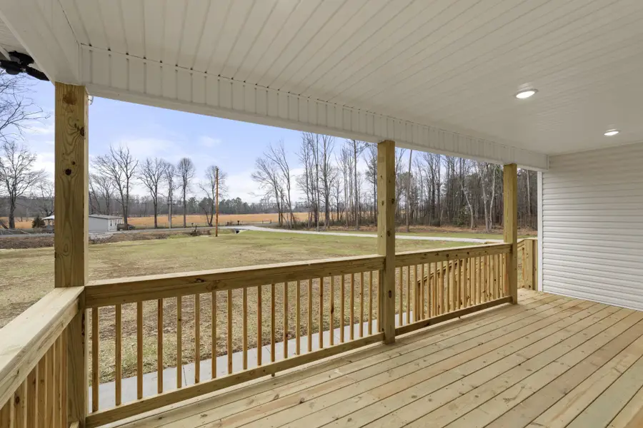 895 Long St W, McEwen, TN 37101 - Image #3