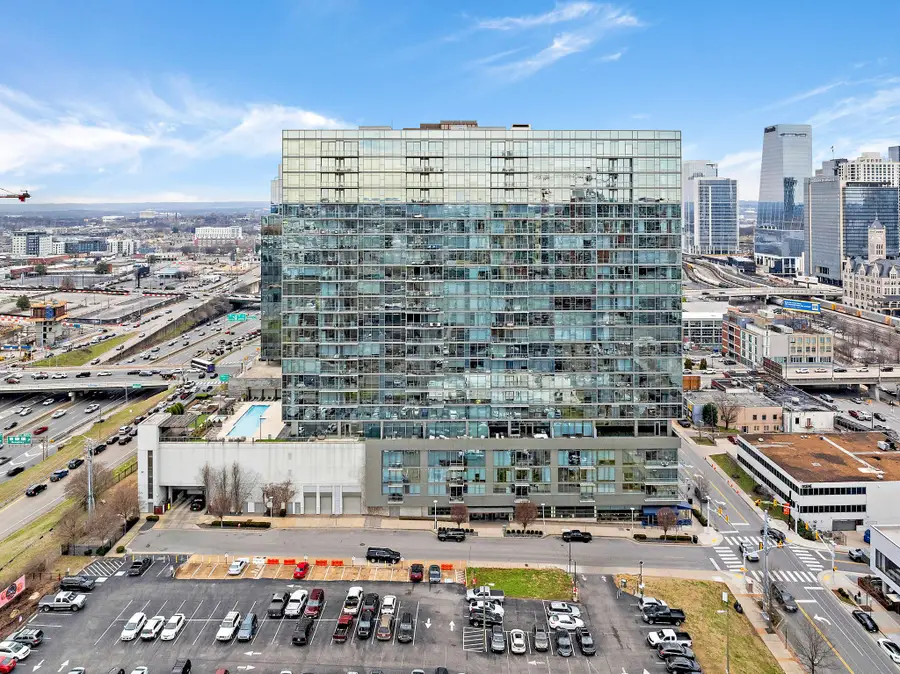 1212 Laurel St #1510, Nashville, TN 37203 - Image #2