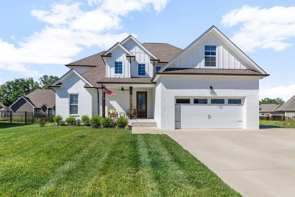 553 Bowden Dr, Clarksville, TN 37043 - Image #1