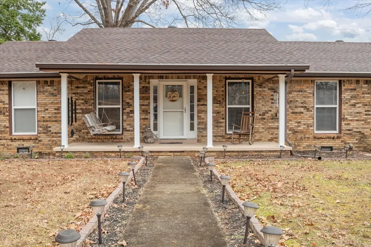 140 Mockingbird St, Erin, TN 37061 - Image #1