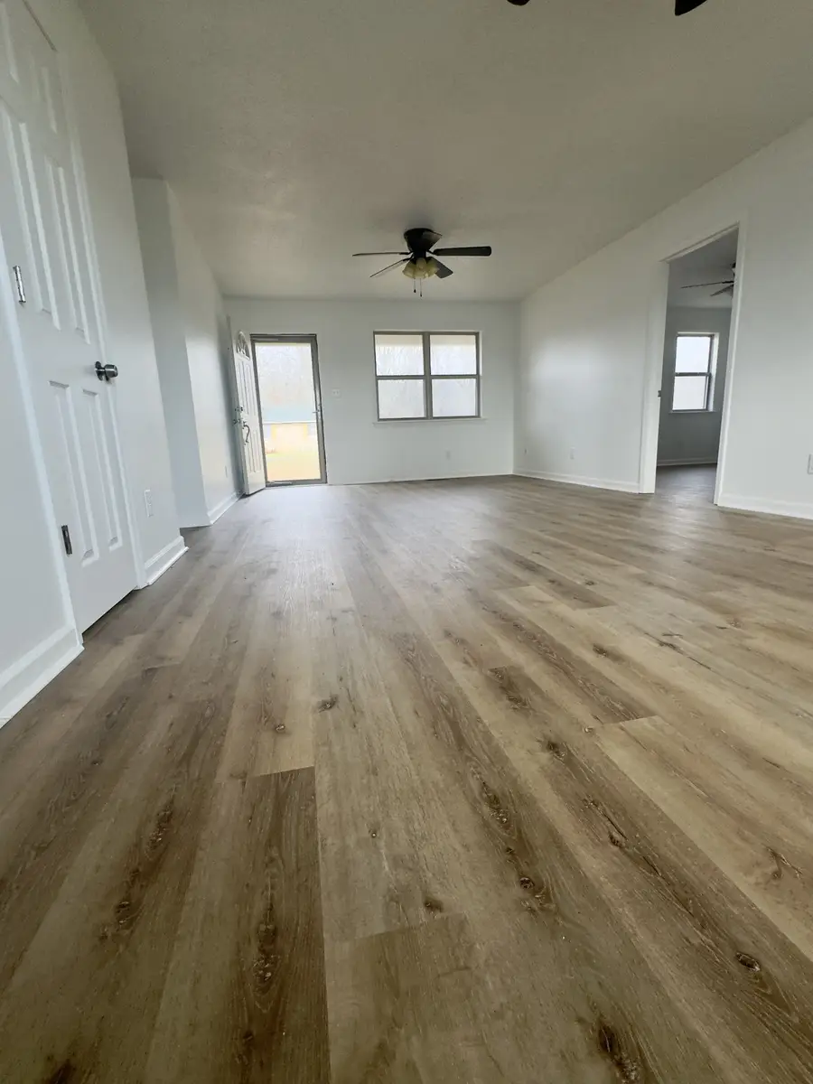 328 Deer Cir, Estill Springs, TN 37330 - Image #3