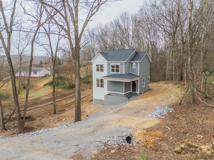 111 Annette Dr, Ashland City, TN 37015 - Image #2