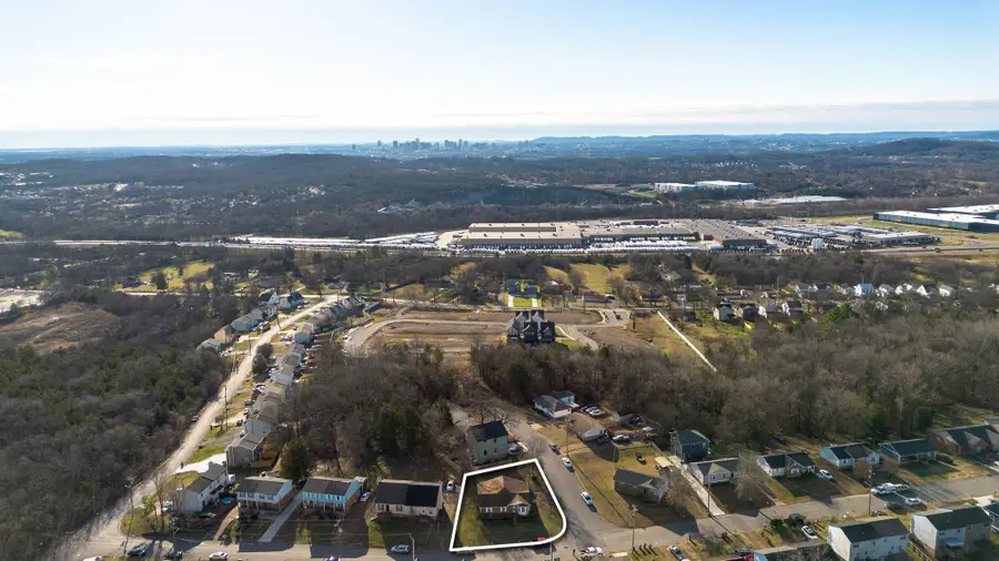 717 Flint Ridge Dr, Whites Creek, TN 37189 - Image #3