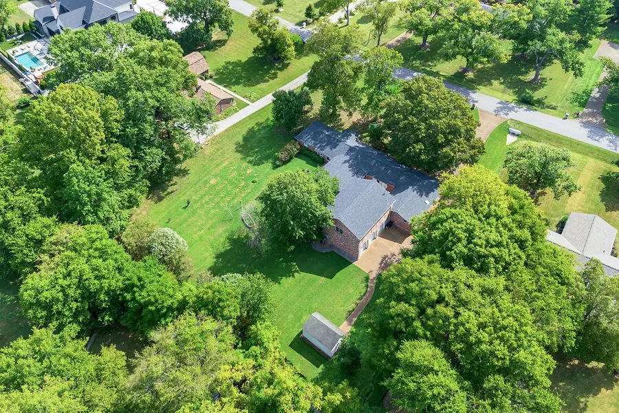 1315 Parker Pl, Brentwood, TN 37027 - Image #3