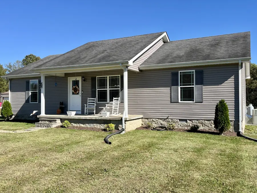 260 Miller Rd, Lafayette, TN 37083 - Image #2