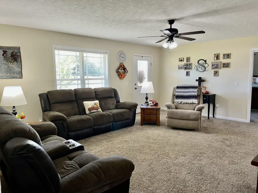 260 Miller Rd, Lafayette, TN 37083 - Image #3