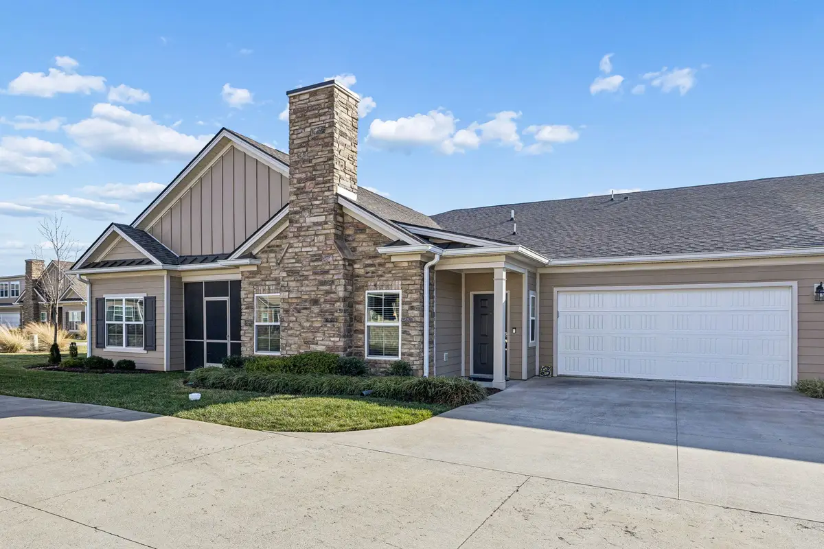 2358 Stonecenter Ln, Murfreesboro, TN 37128 - Image #1