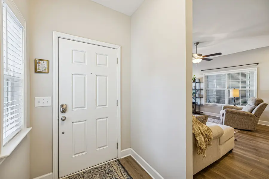 2358 Stonecenter Ln, Murfreesboro, TN 37128 - Image #3