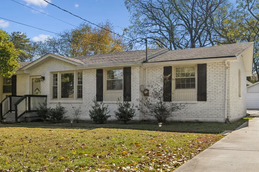 233 Bonnabrook Dr, Hermitage, TN 37076 - Image #2