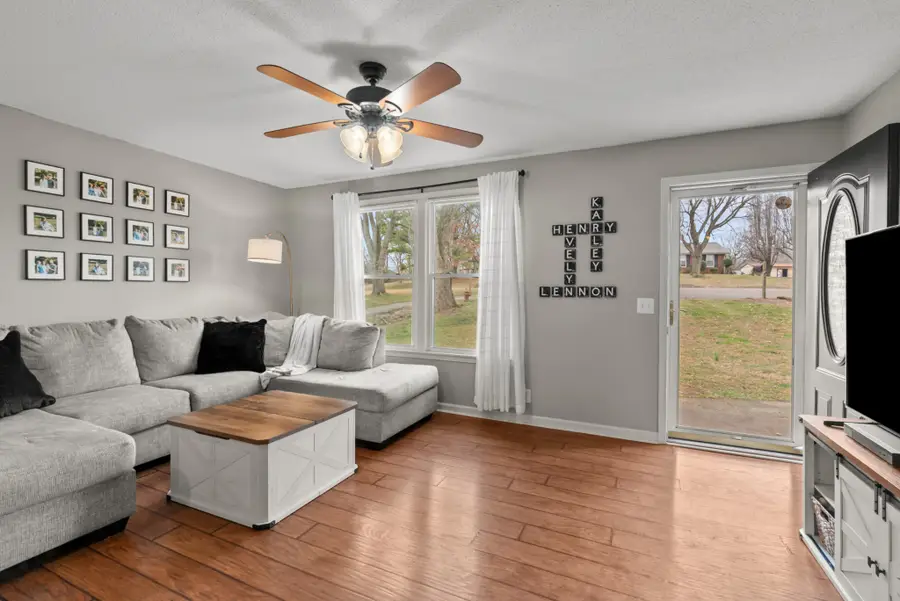 4005 Fawn Dr, Springfield, TN 37172 - Image #2