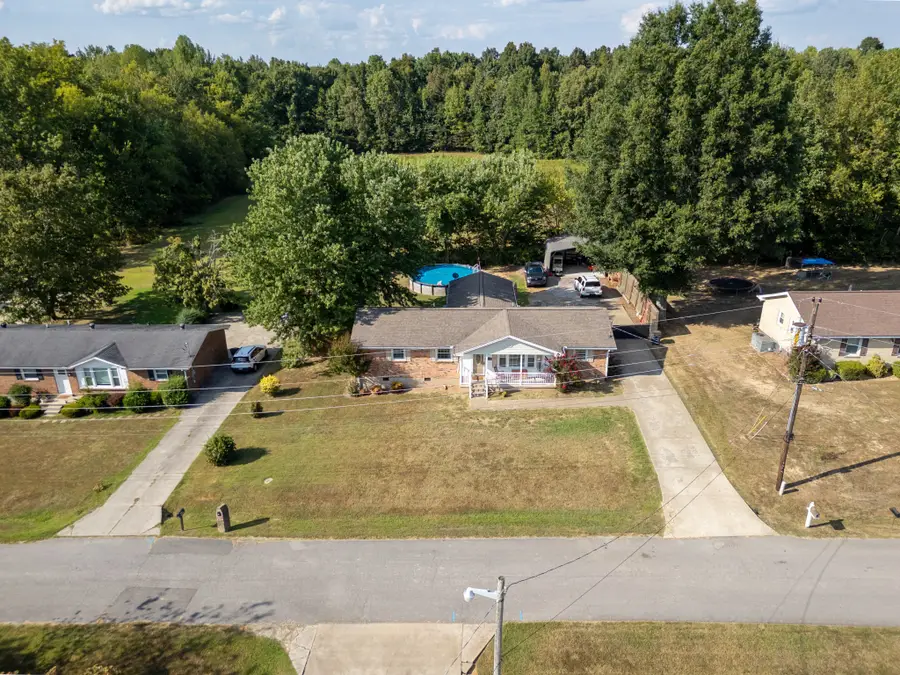 1018 Interstate Park Cir, Cedar Hill, TN 37032 - #2